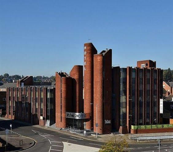 Icon Hotel Luton  Exterior photo