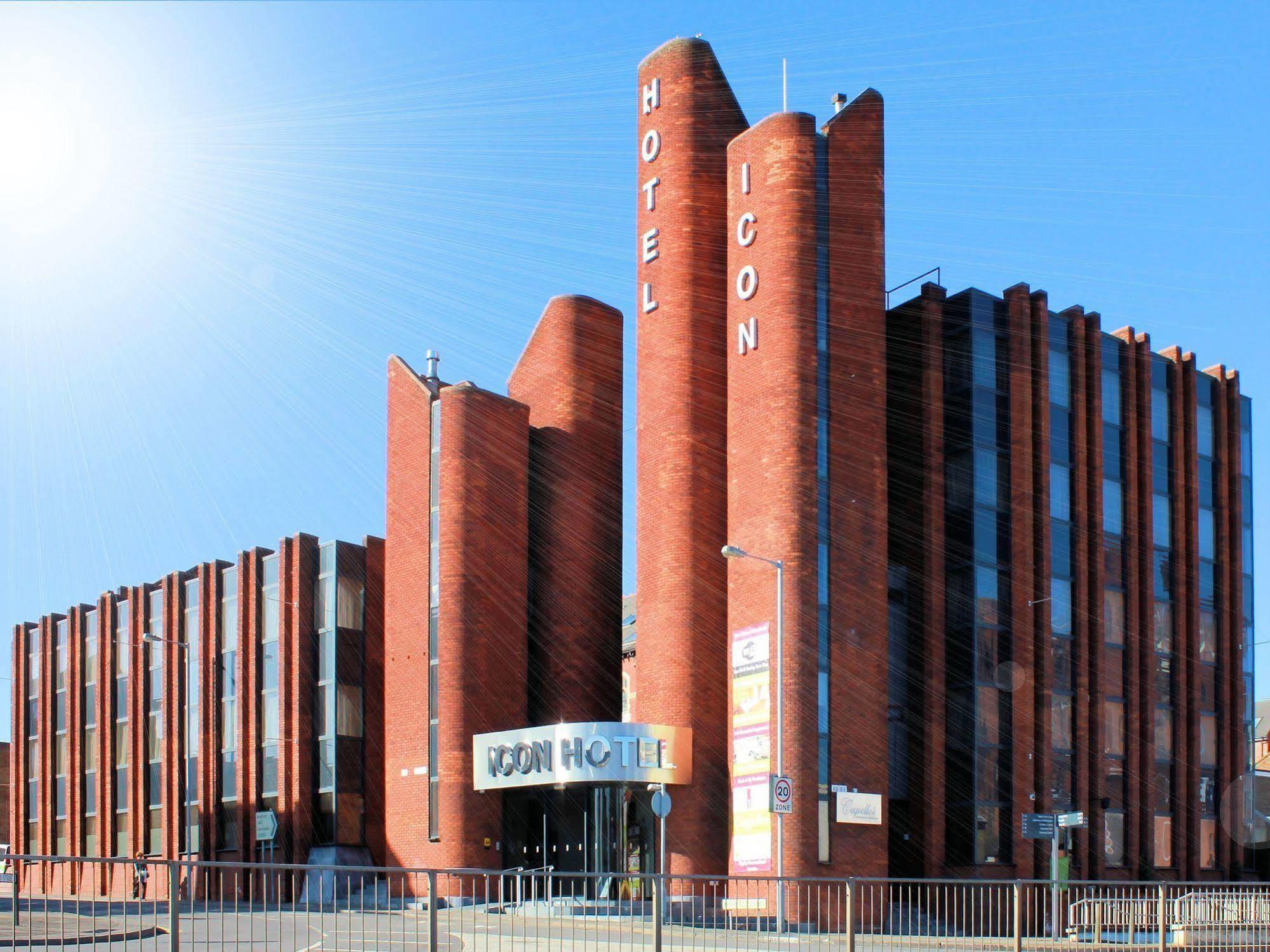 Icon Hotel Luton  Exterior photo